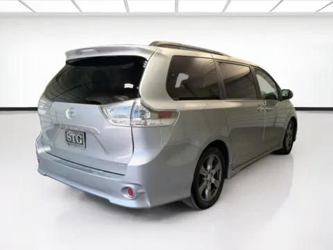 More photos of 2017 Toyota Sienna SE 8 Passenger at STG Montclair, CA