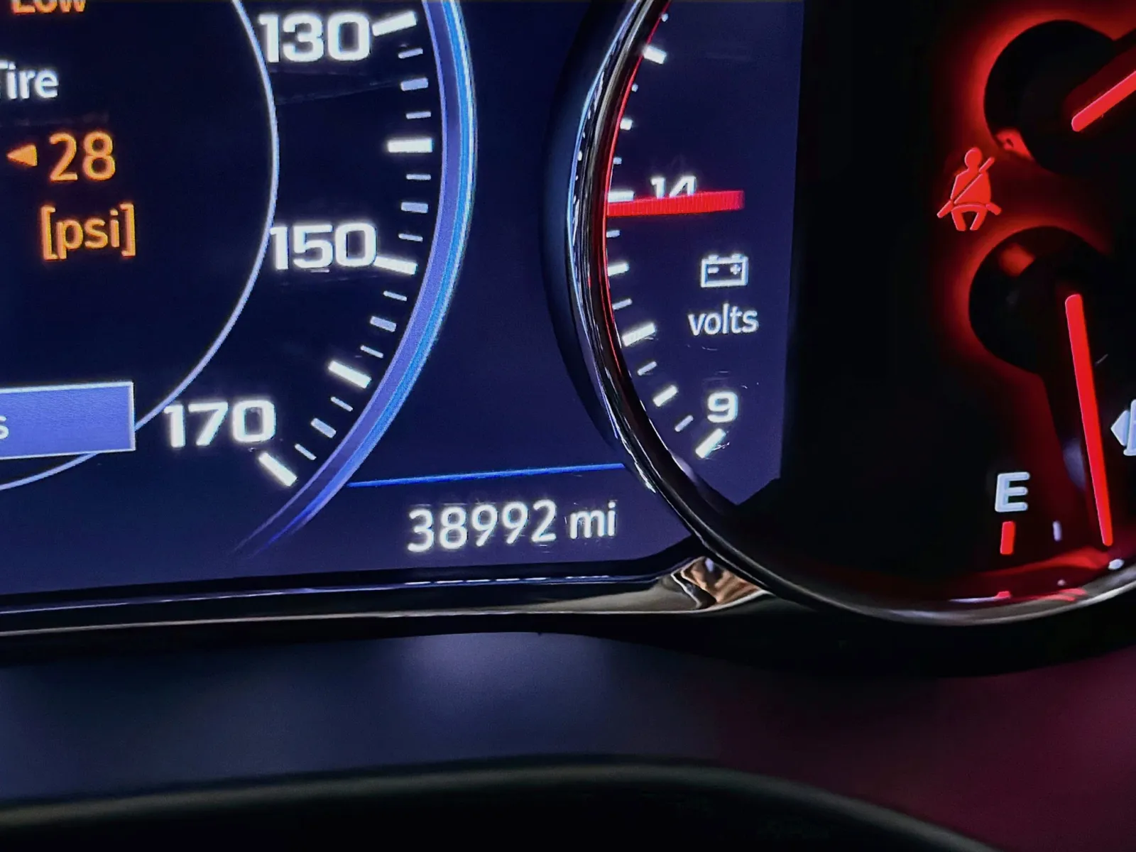 GMC Acadia photo 8