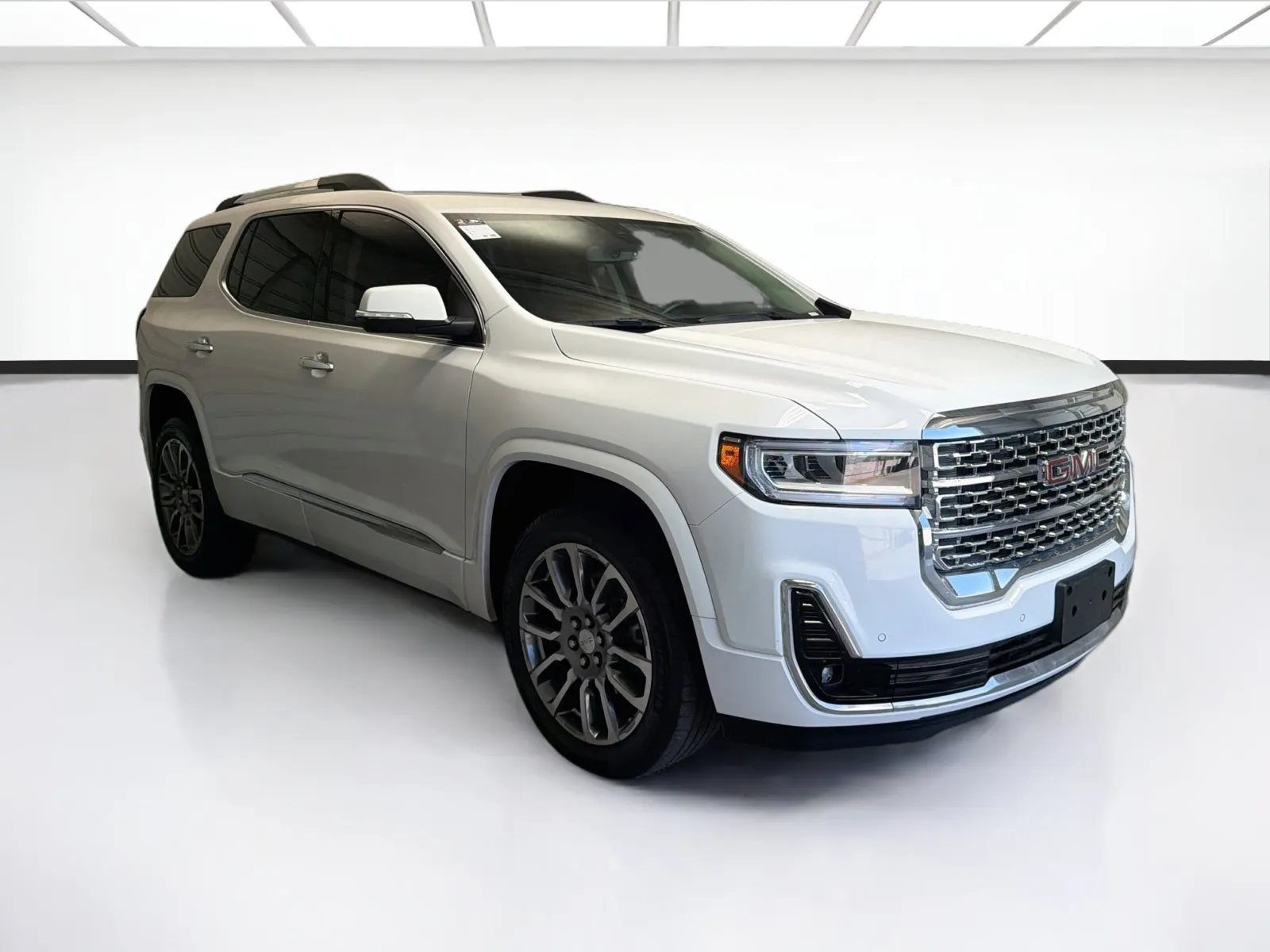 GMC Acadia photo 3