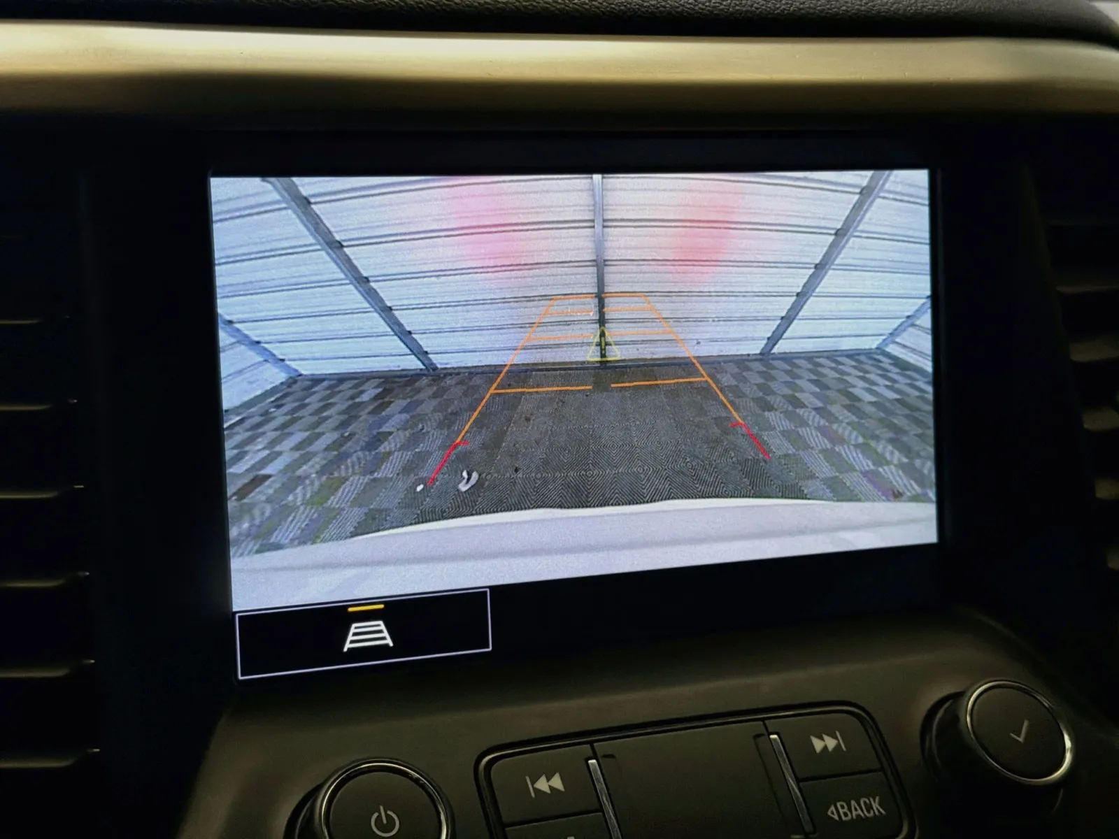 GMC Acadia photo 16