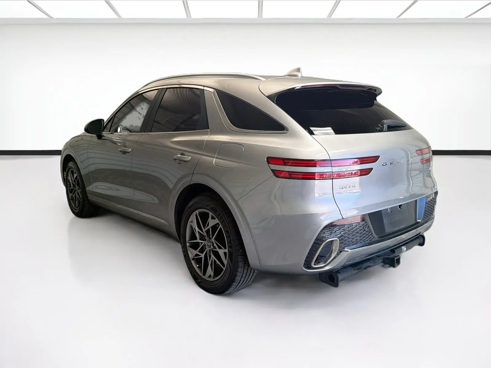 Genesis GV70 photo 6
