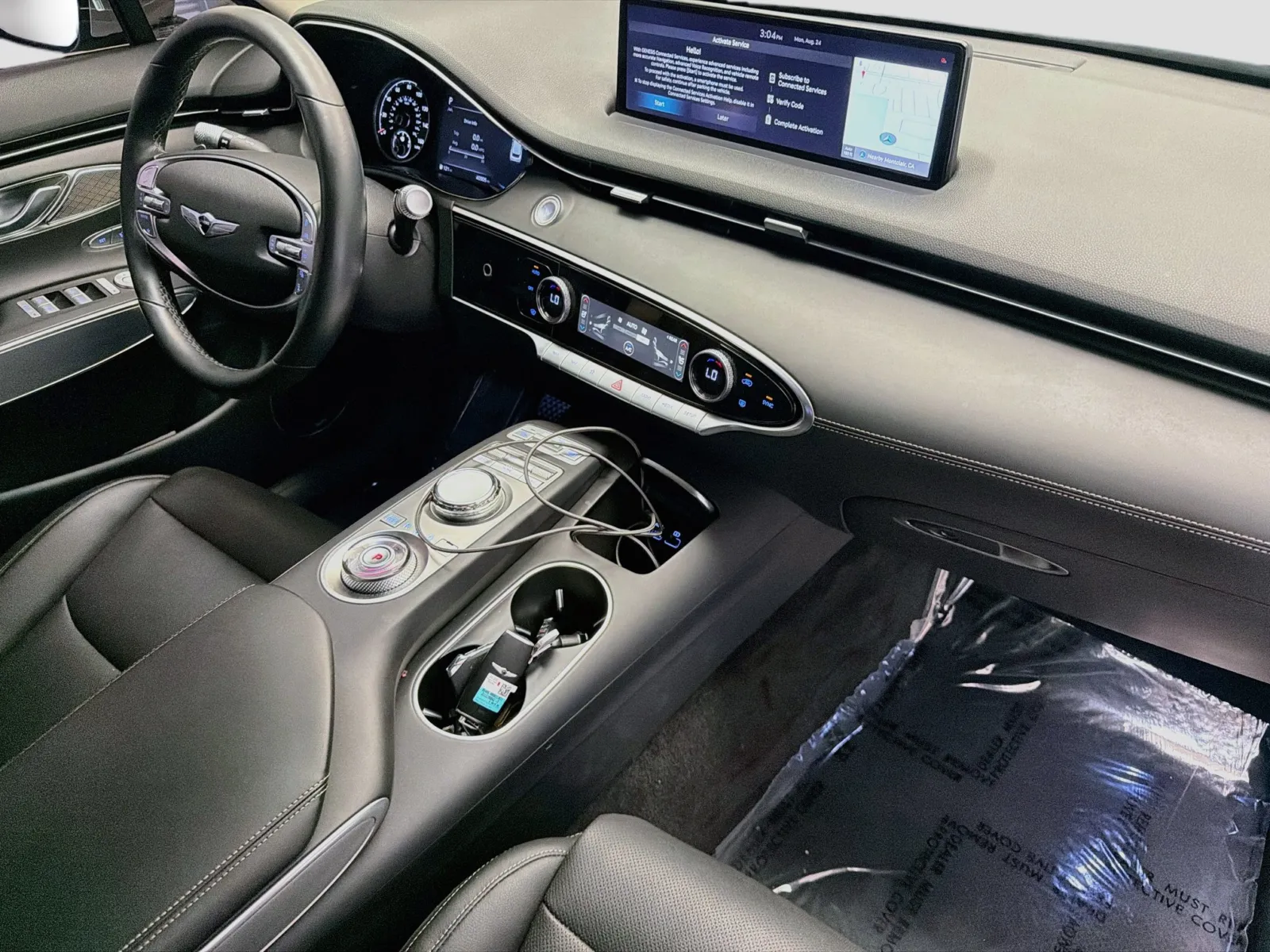 Genesis GV70 photo 12