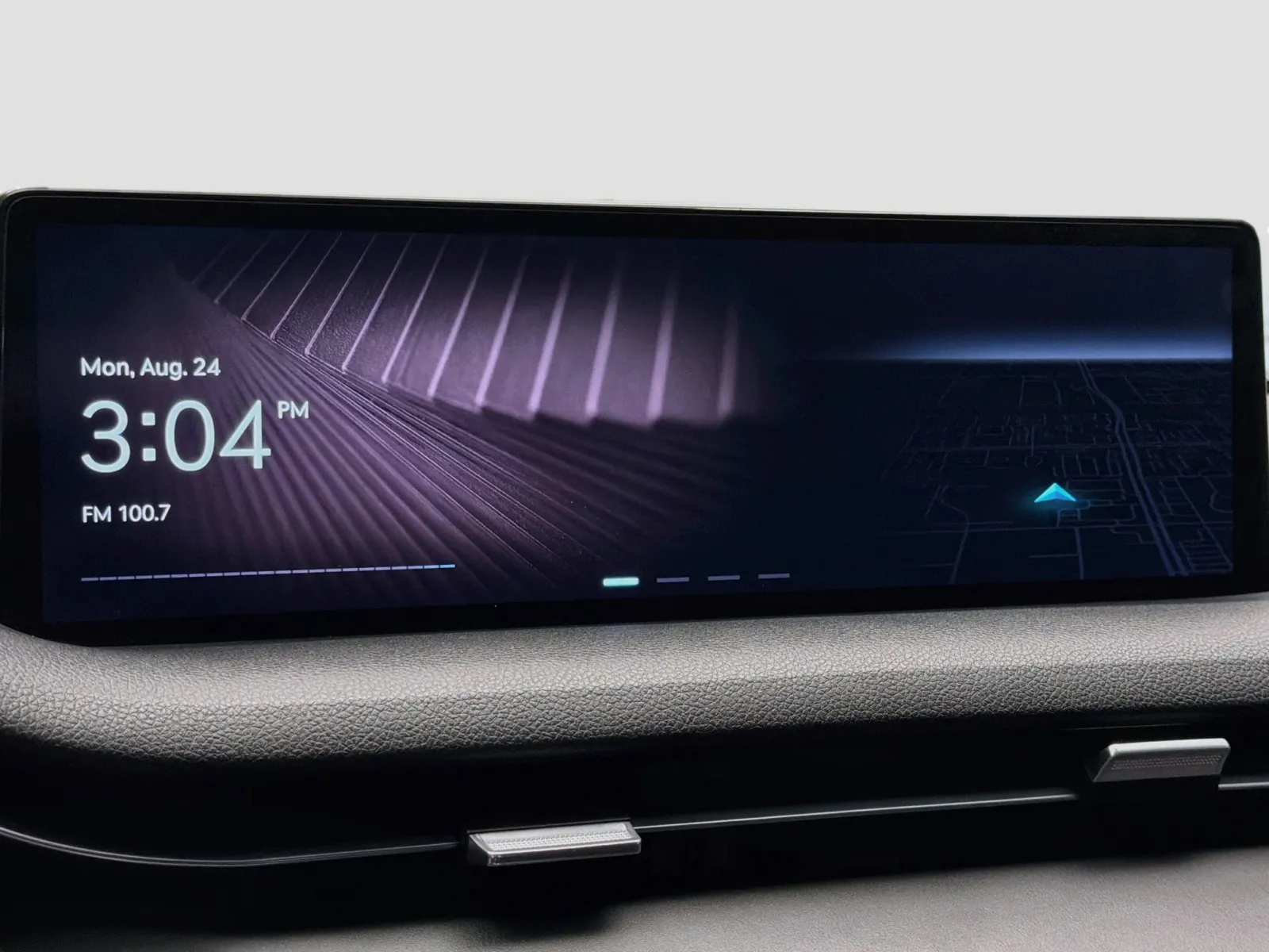 Genesis GV70 photo 9