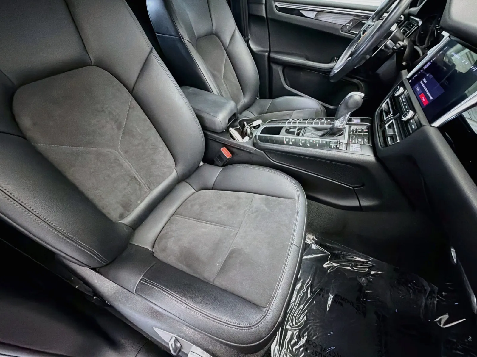 Porsche Macan photo 15