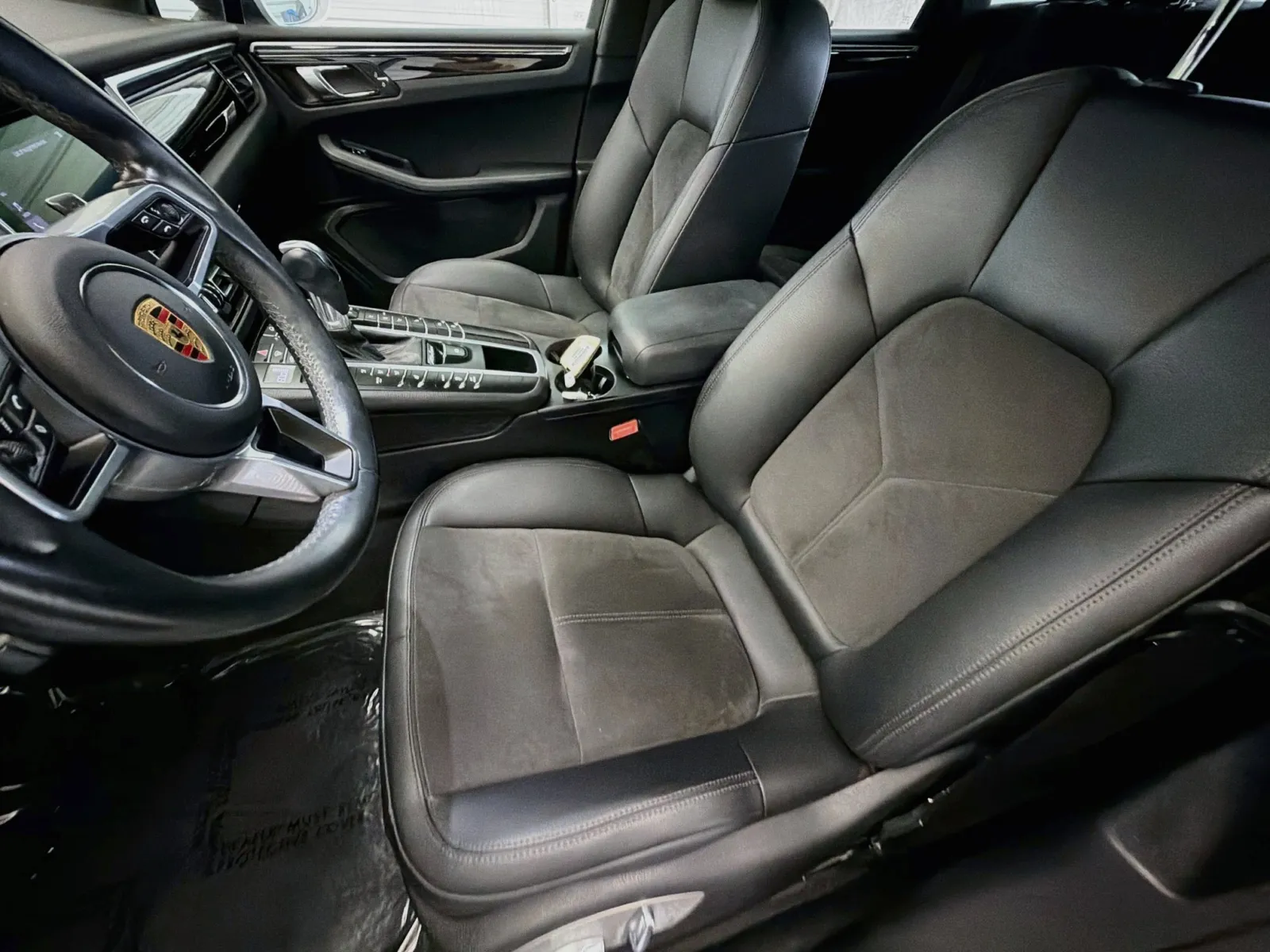 Porsche Macan photo 11