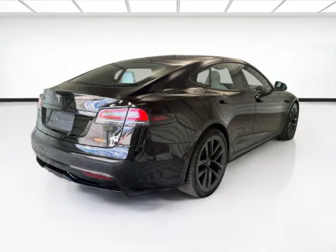 More photos of 2022 Tesla Model S at STG Montclair, CA