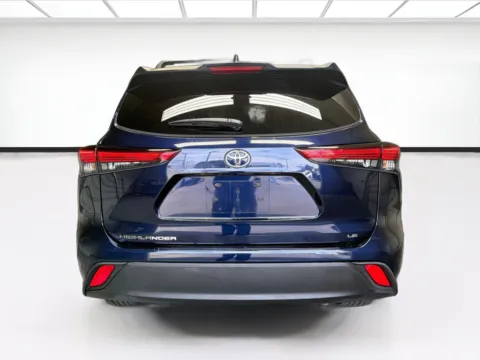 More photos of 2022 Toyota Highlander LE at STG Montclair, CA
