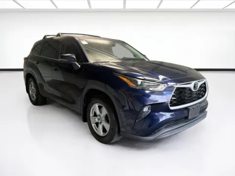 Another view of 2022 Toyota Highlander LE for sale in Montclair, CA at STG Montclair