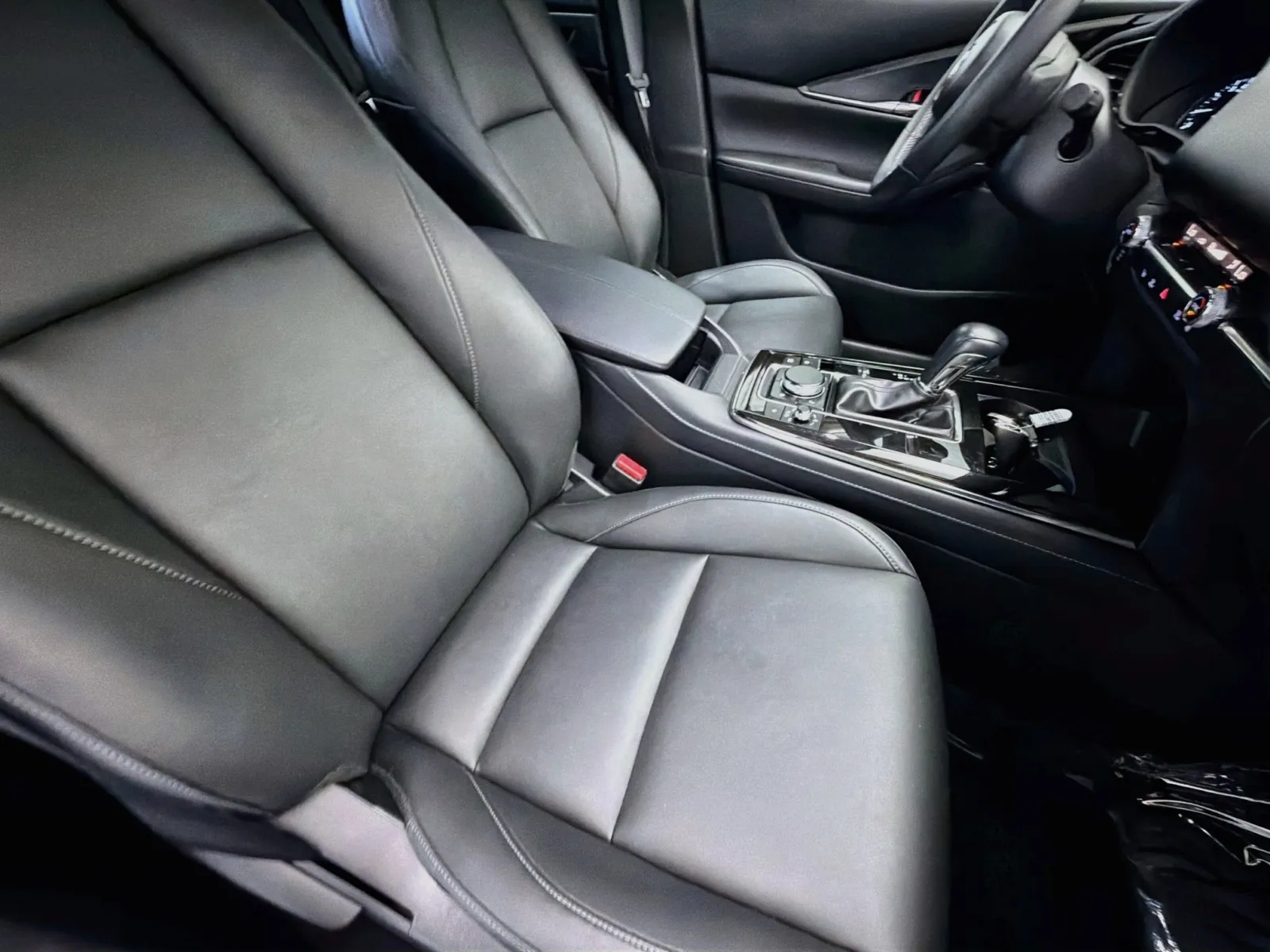 Mazda CX-30 photo 15