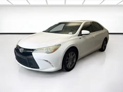 White 2015 Toyota Camry SE for sale in Montclair, CA