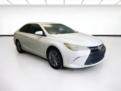 Another view of 2015 Toyota Camry SE for sale in Montclair, CA at STG Montclair