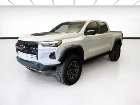 White 2024 Chevrolet Colorado ZR2 for sale in Montclair, CA