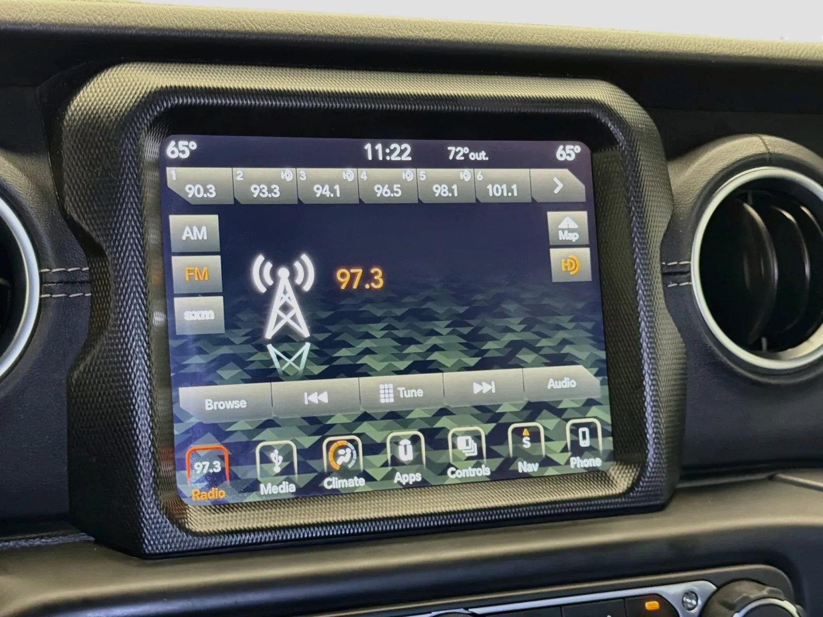 Jeep Wrangler photo 9