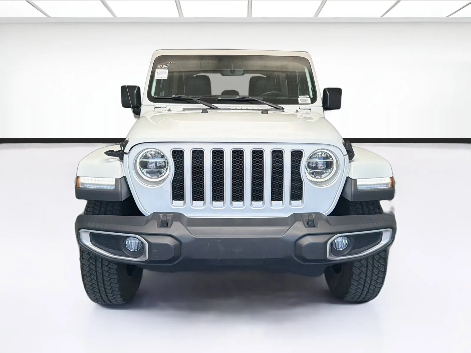 Jeep Wrangler photo 2