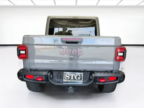 More photos of 2022 Jeep Gladiator Rubicon at STG Montclair, CA