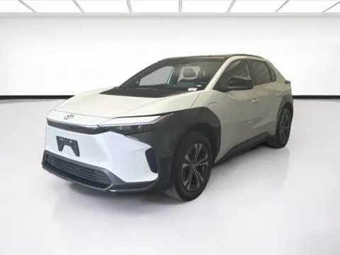 White 2024 Toyota bZ4X XLE for sale in Montclair, CA