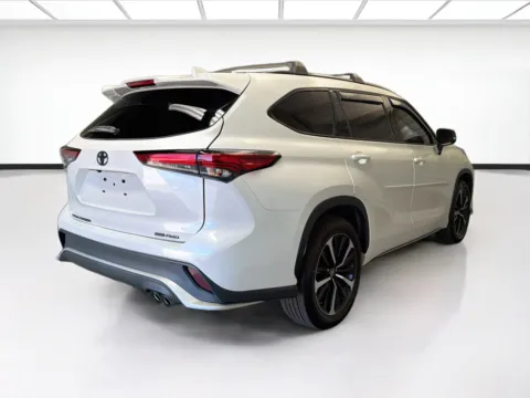 More photos of 2021 Toyota Highlander XSE at STG Montclair, CA