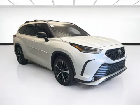 Another view of 2021 Toyota Highlander XSE for sale in Montclair, CA at STG Montclair