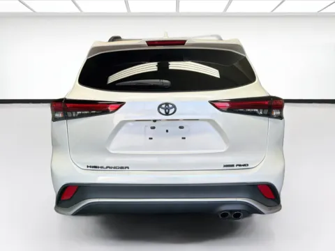More photos of 2021 Toyota Highlander XSE at STG Montclair, CA