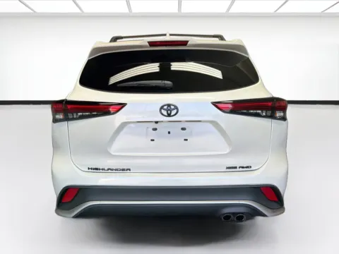 More photos of 2021 Toyota Highlander XSE at STG Montclair, CA