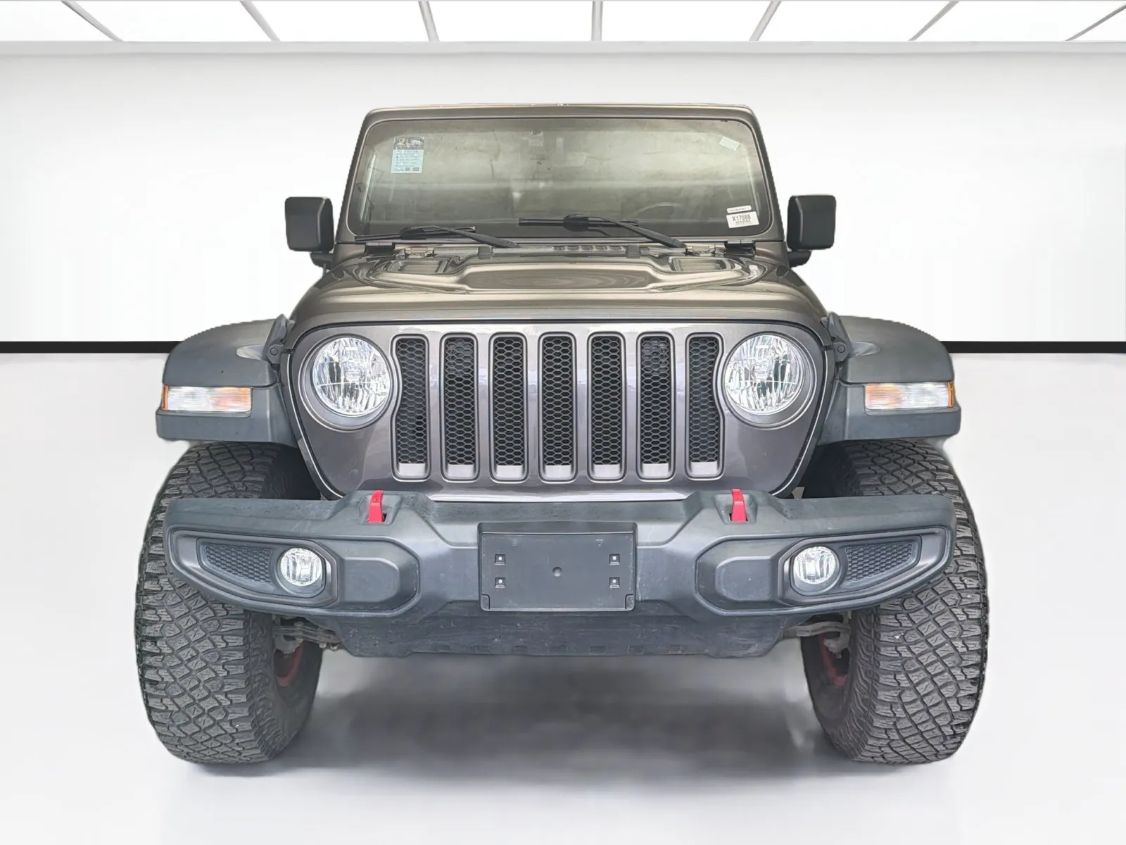 Jeep Wrangler photo 2