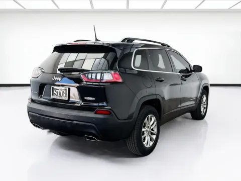 More photos of 2022 Jeep Cherokee Latitude Lux at STG Montclair, CA