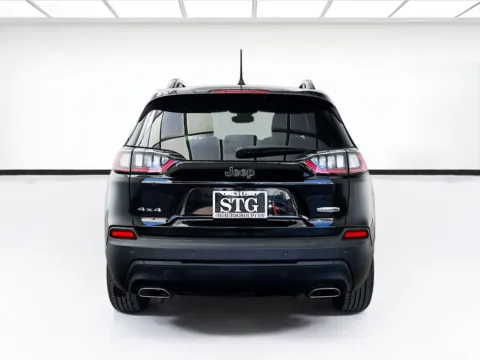 More photos of 2022 Jeep Cherokee Latitude Lux at STG Montclair, CA