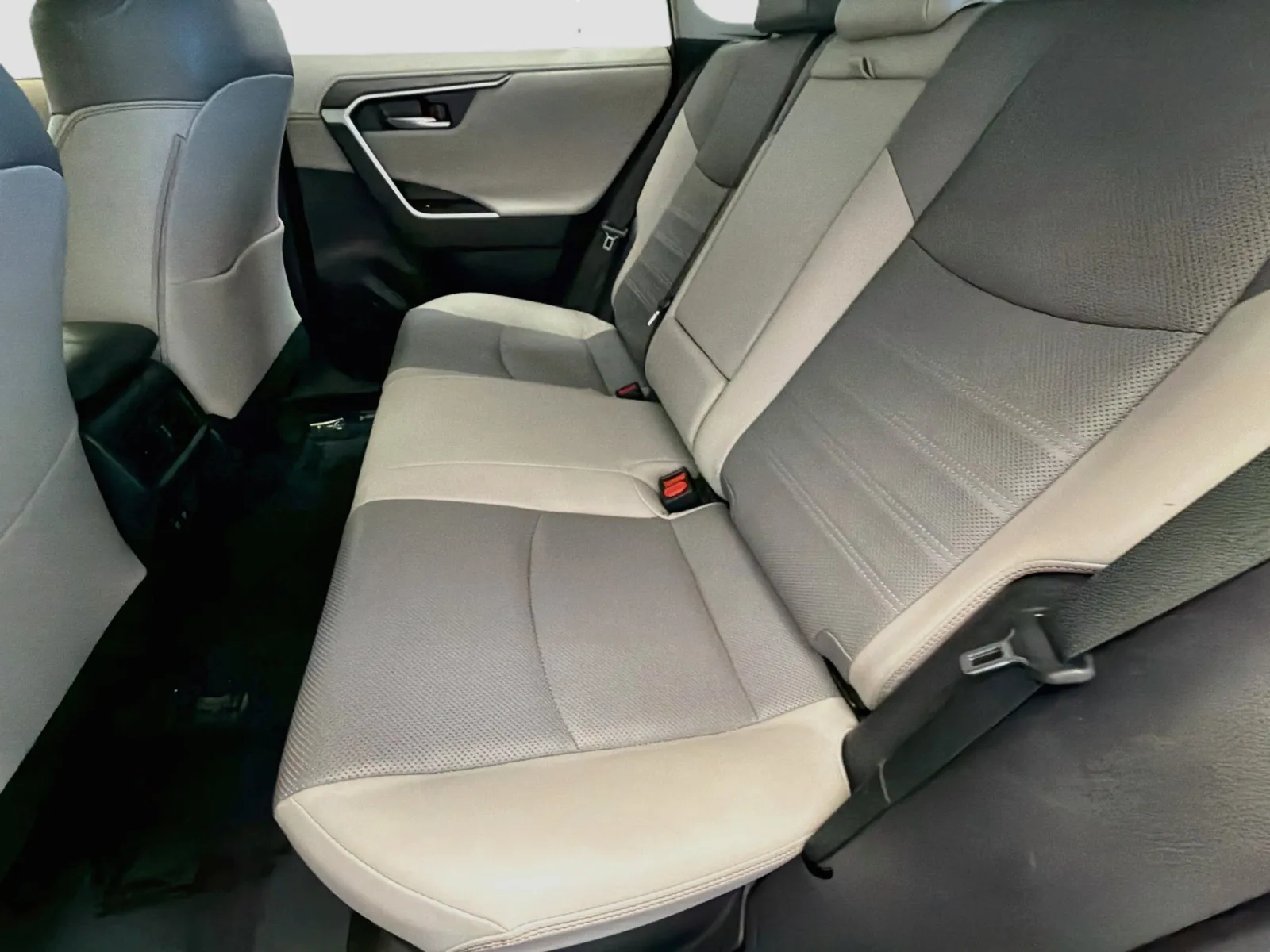 Toyota RAV4 photo 13