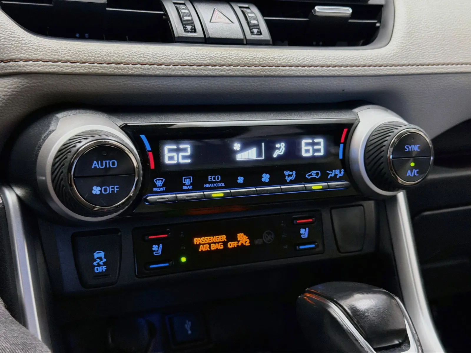 Toyota RAV4 photo 10