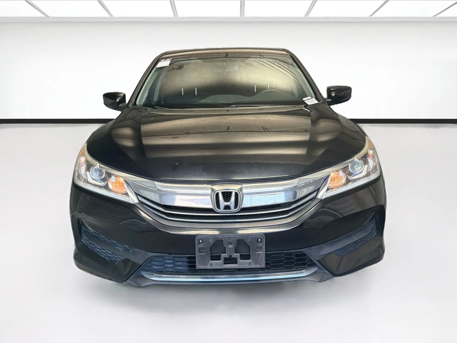 Honda Accord photo 2