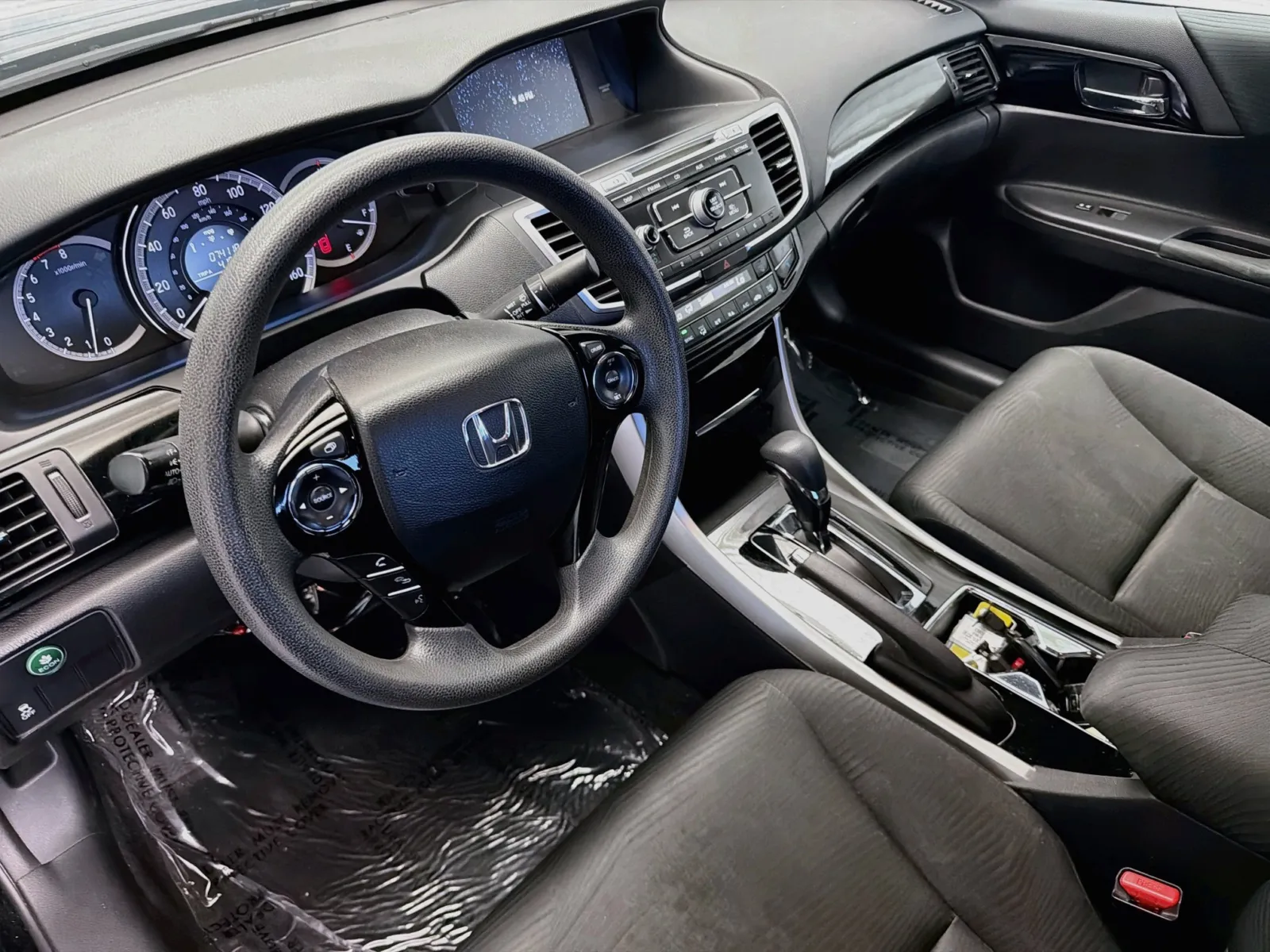 Honda Accord photo 7