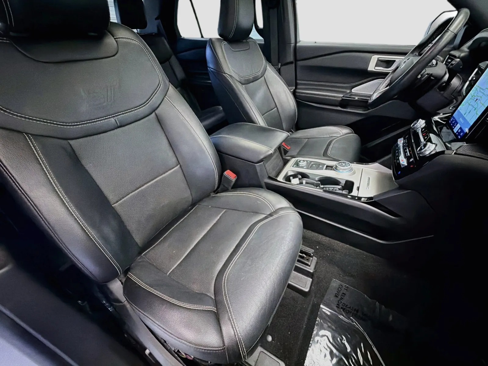 Ford Explorer photo 15