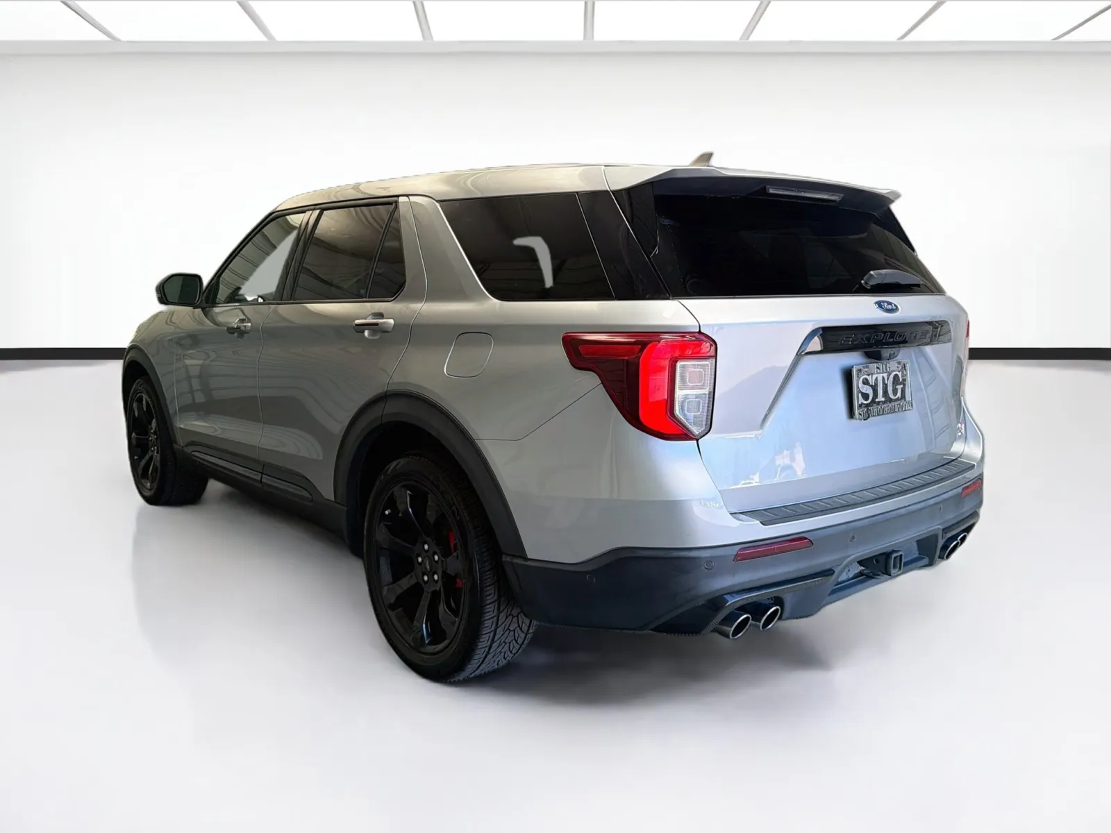 Ford Explorer photo 6