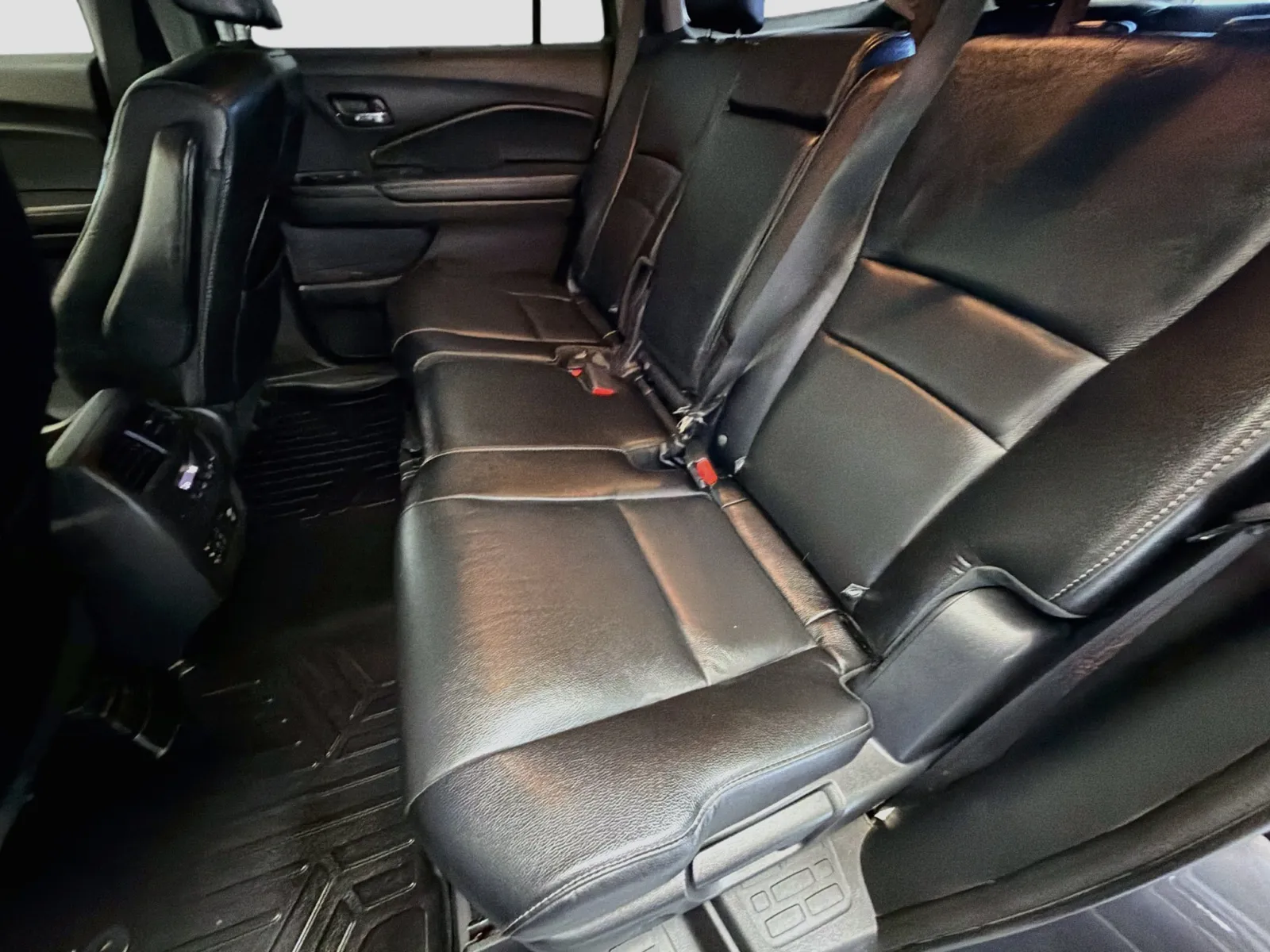 Honda Pilot photo 13