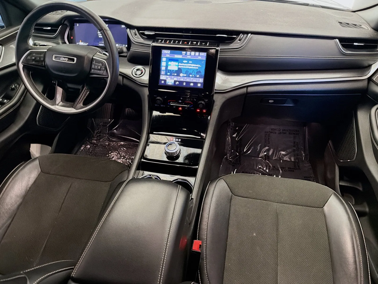 Jeep Grand Cherokee L photo 12