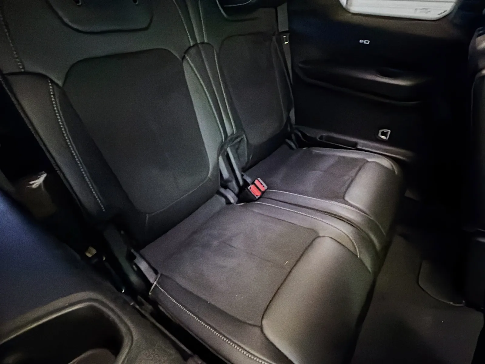 Jeep Grand Cherokee L photo 13