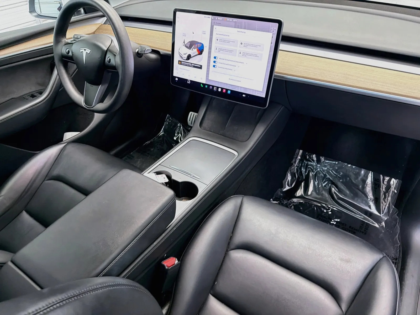 Tesla Model Y photo 12