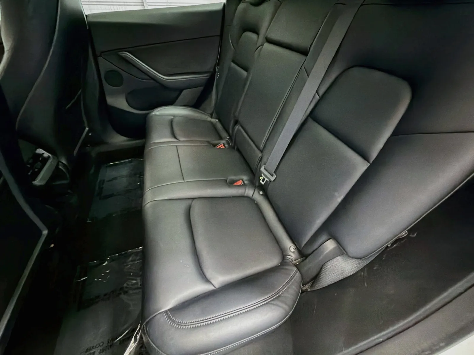 Tesla Model Y photo 13