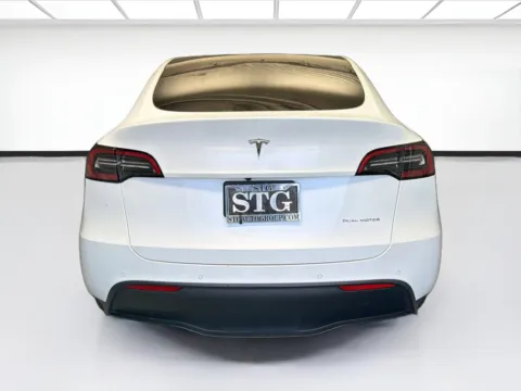 More photos of 2022 Tesla Model Y Long Range at STG Montclair, CA