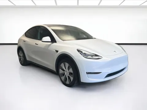 Another view of 2022 Tesla Model Y Long Range for sale in Montclair, CA at STG Montclair