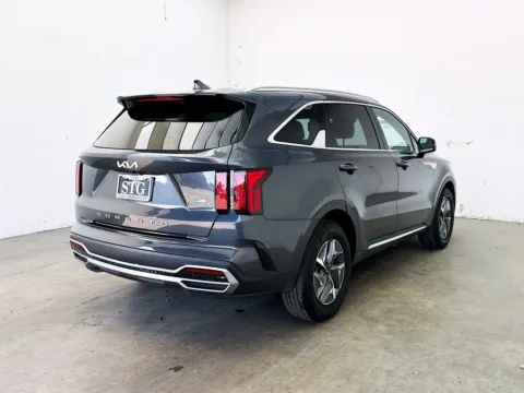 More photos of 2022 Kia Sorento Hybrid S at STG Montclair, CA