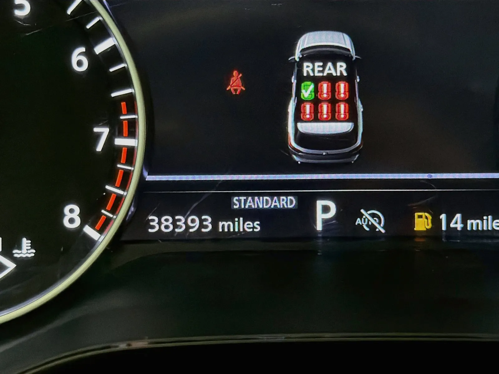 Nissan Pathfinder photo 8
