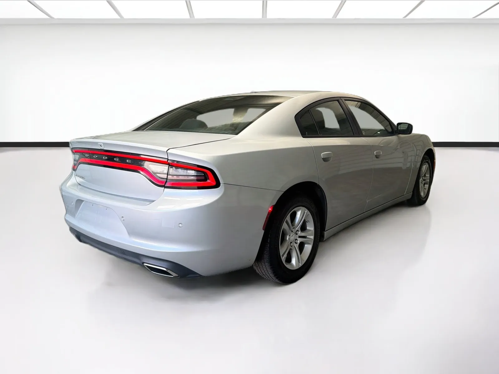 Dodge Charger photo 4