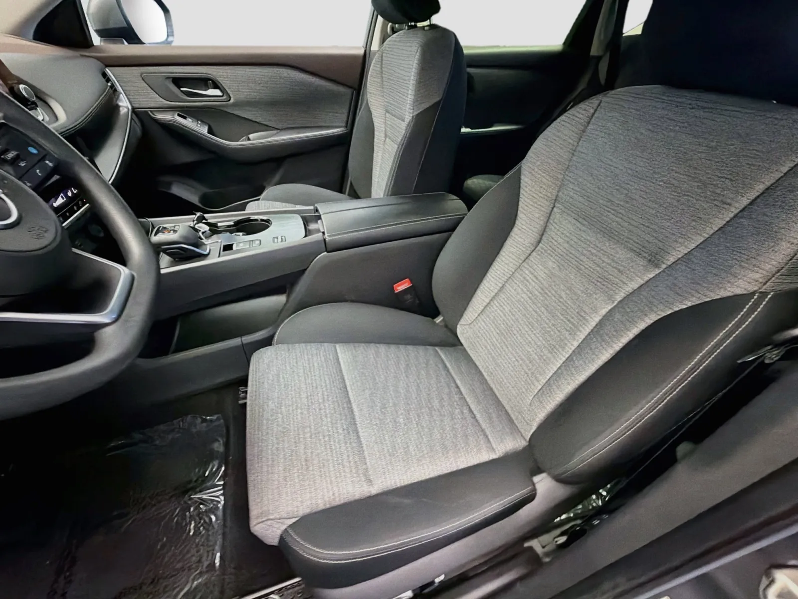 Nissan Rogue photo 11