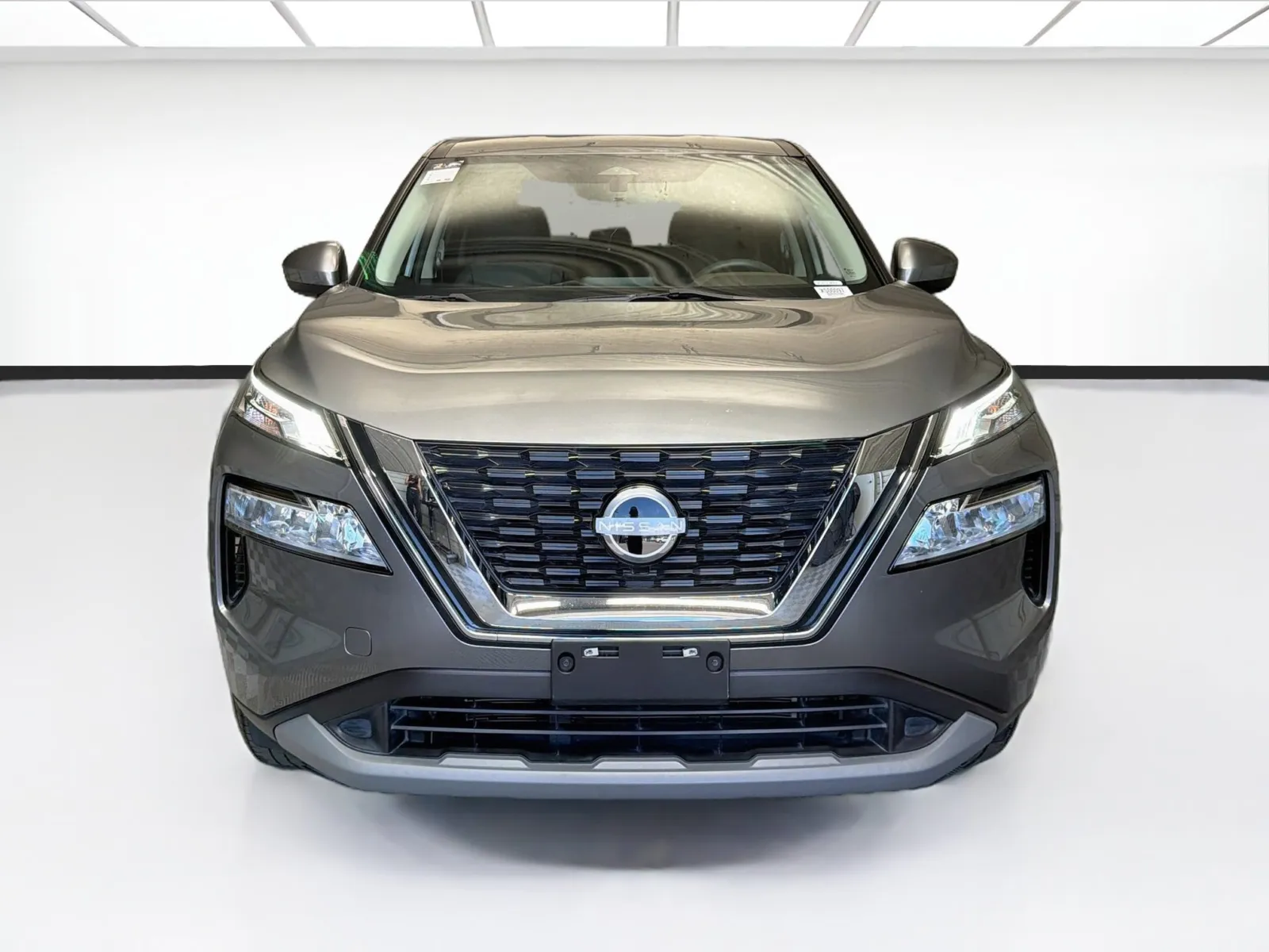 Nissan Rogue photo 2