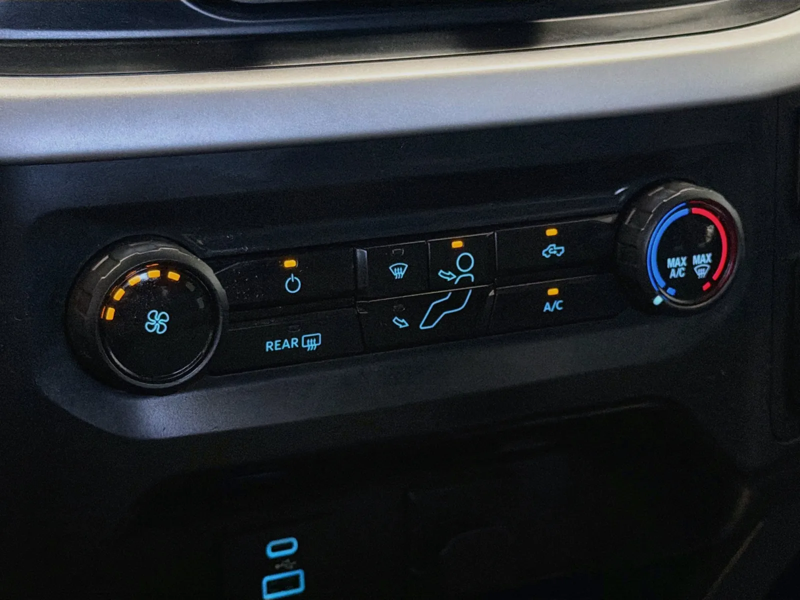 Ford F-150 photo 10