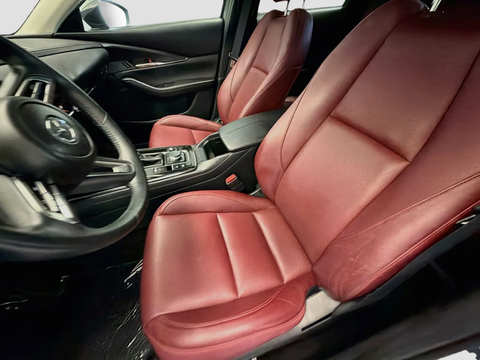Mazda CX-30 photo 11