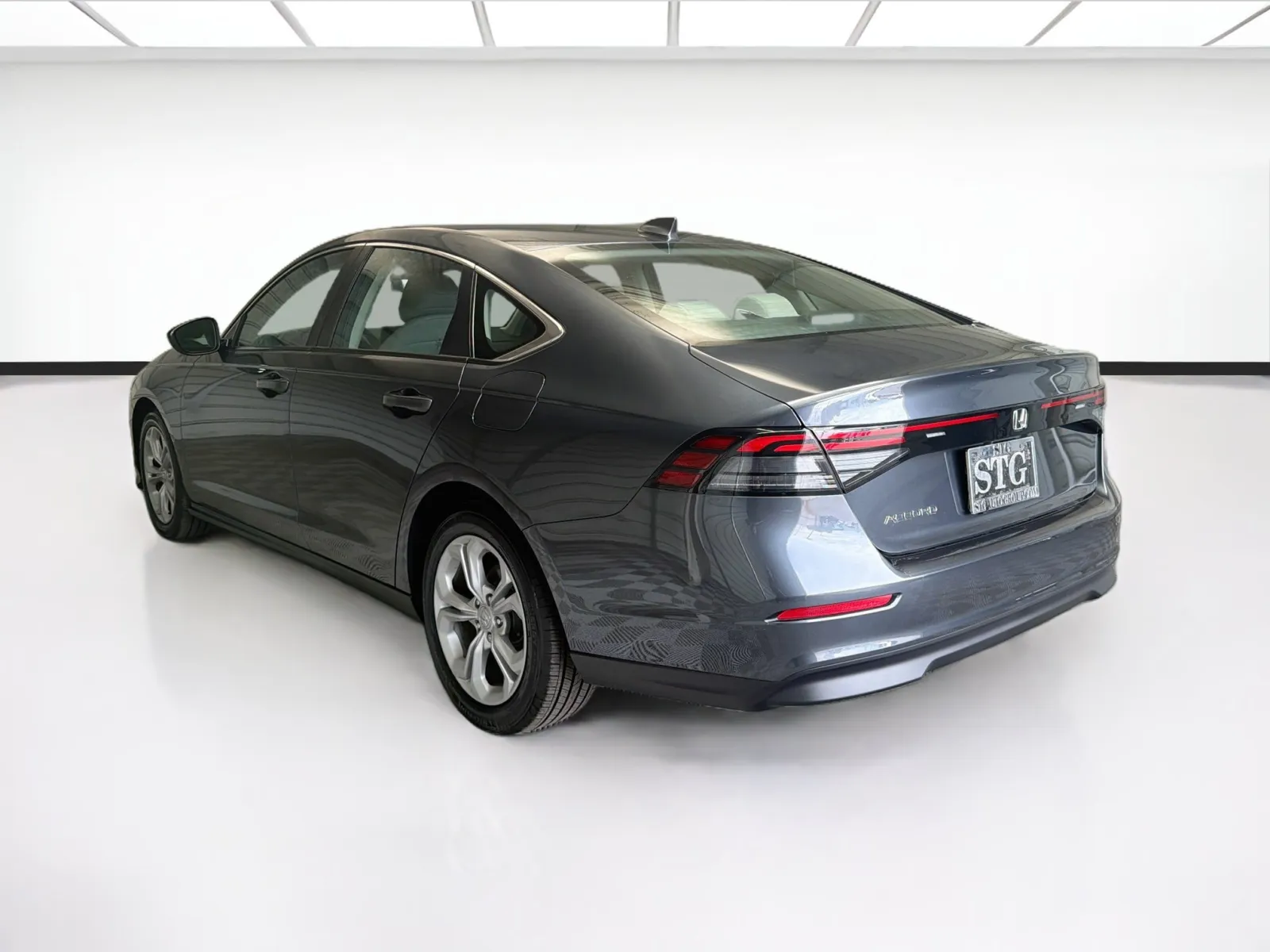 Honda Accord photo 6