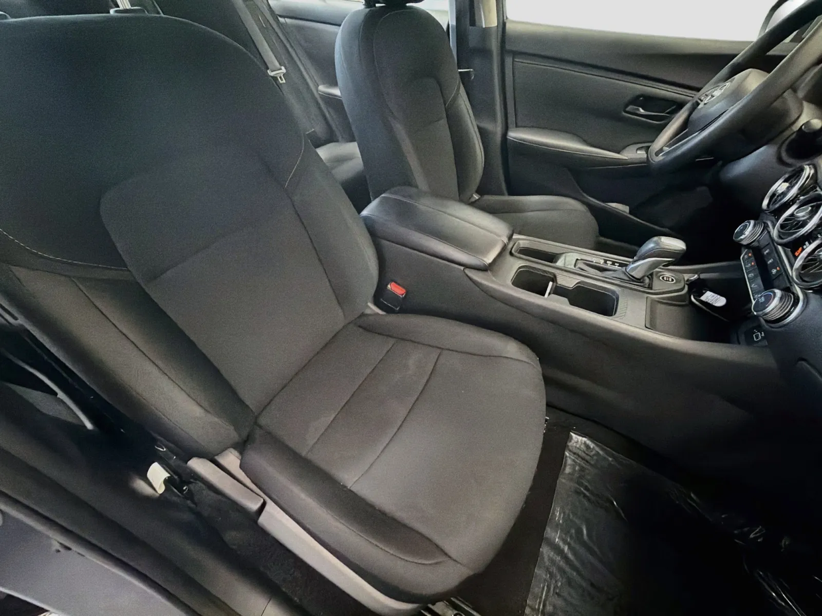 Nissan Sentra photo 14