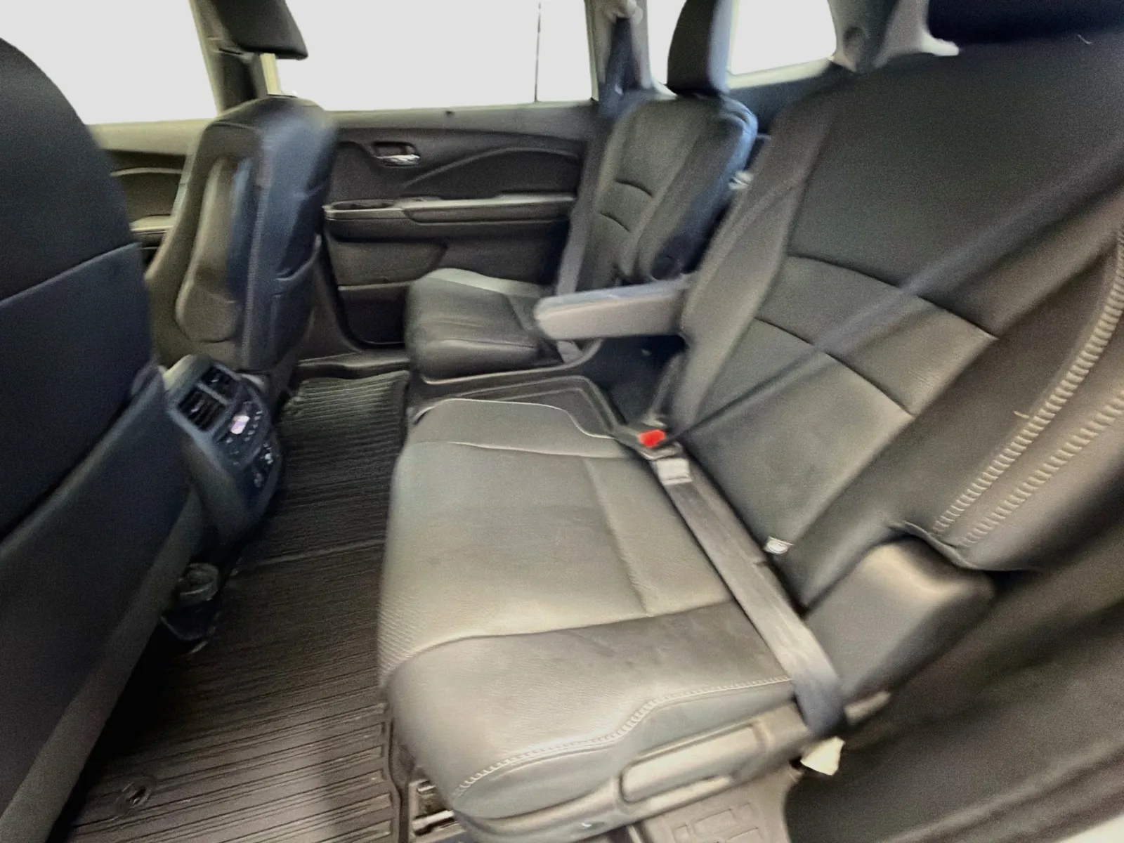 Honda Pilot photo 13